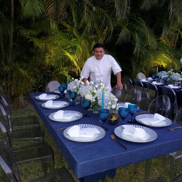 decor, evening meal, dining, table setting, centerpiece, fine dining, luxury dining, event planning, event decor, event design.